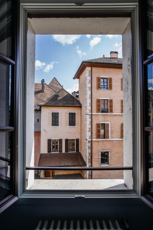 Auberge Du Lyonnais Annecy Bagian luar foto