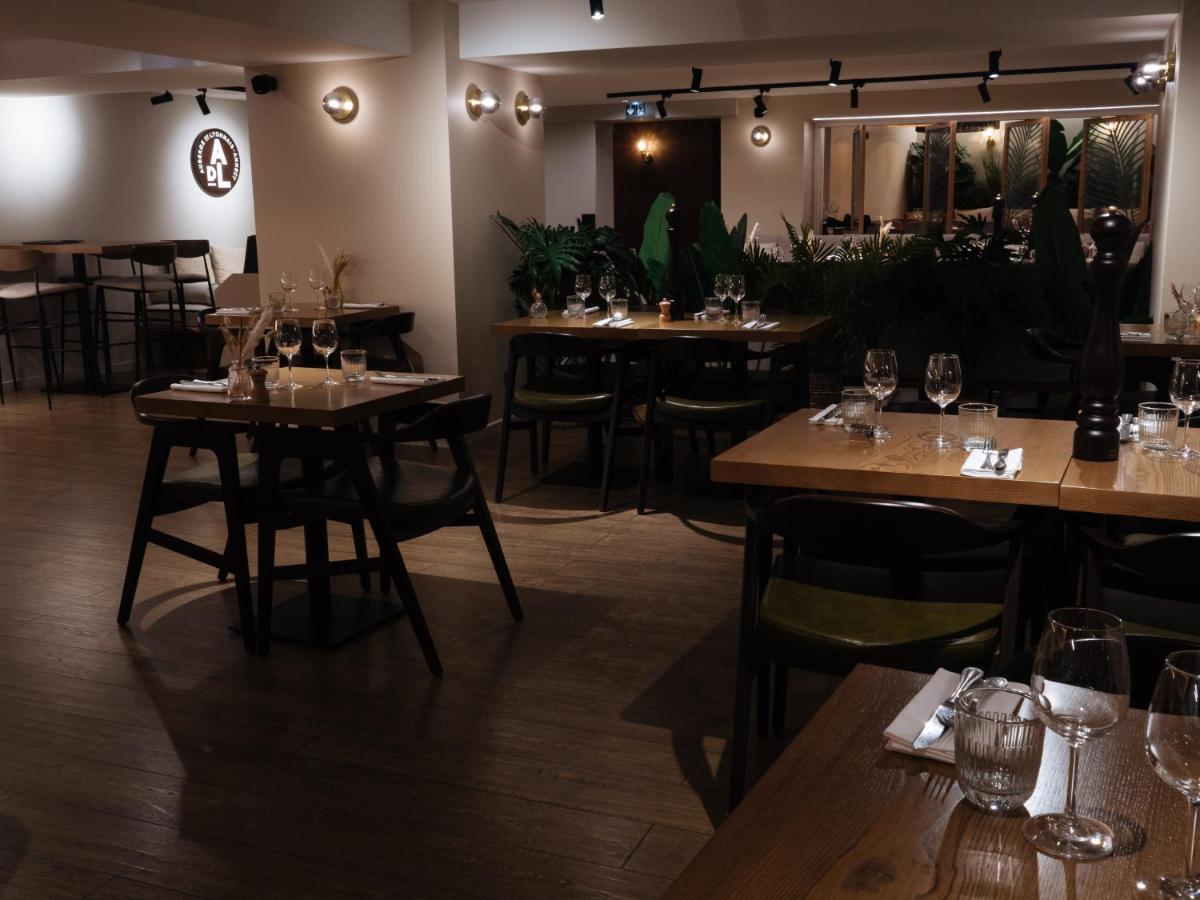 Auberge Du Lyonnais Annecy Bagian luar foto